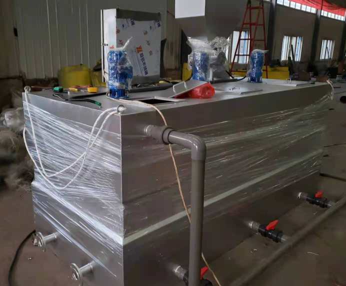 全自動(dòng)加藥裝置設(shè)備用途，全自動(dòng)智能加藥裝置價(jià)格，加藥裝置詳細(xì)介紹02