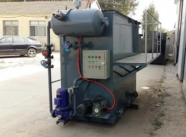 溶氣式氣浮機(jī)工作原理是什么樣的，我總結(jié)了三點(diǎn)，看看你知道不？02